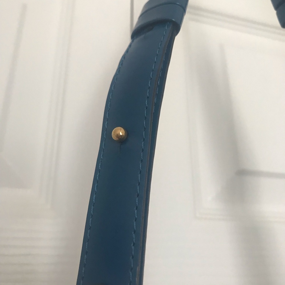 Louis Vuitton Cluny Shoulder Bag SP1925 Toledo Blue Epi - Picture 7 of 14